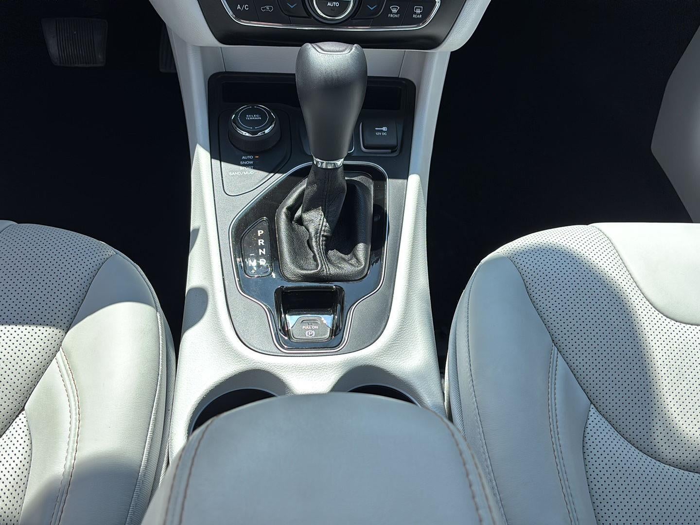 2019 Jeep Cherokee Overland
