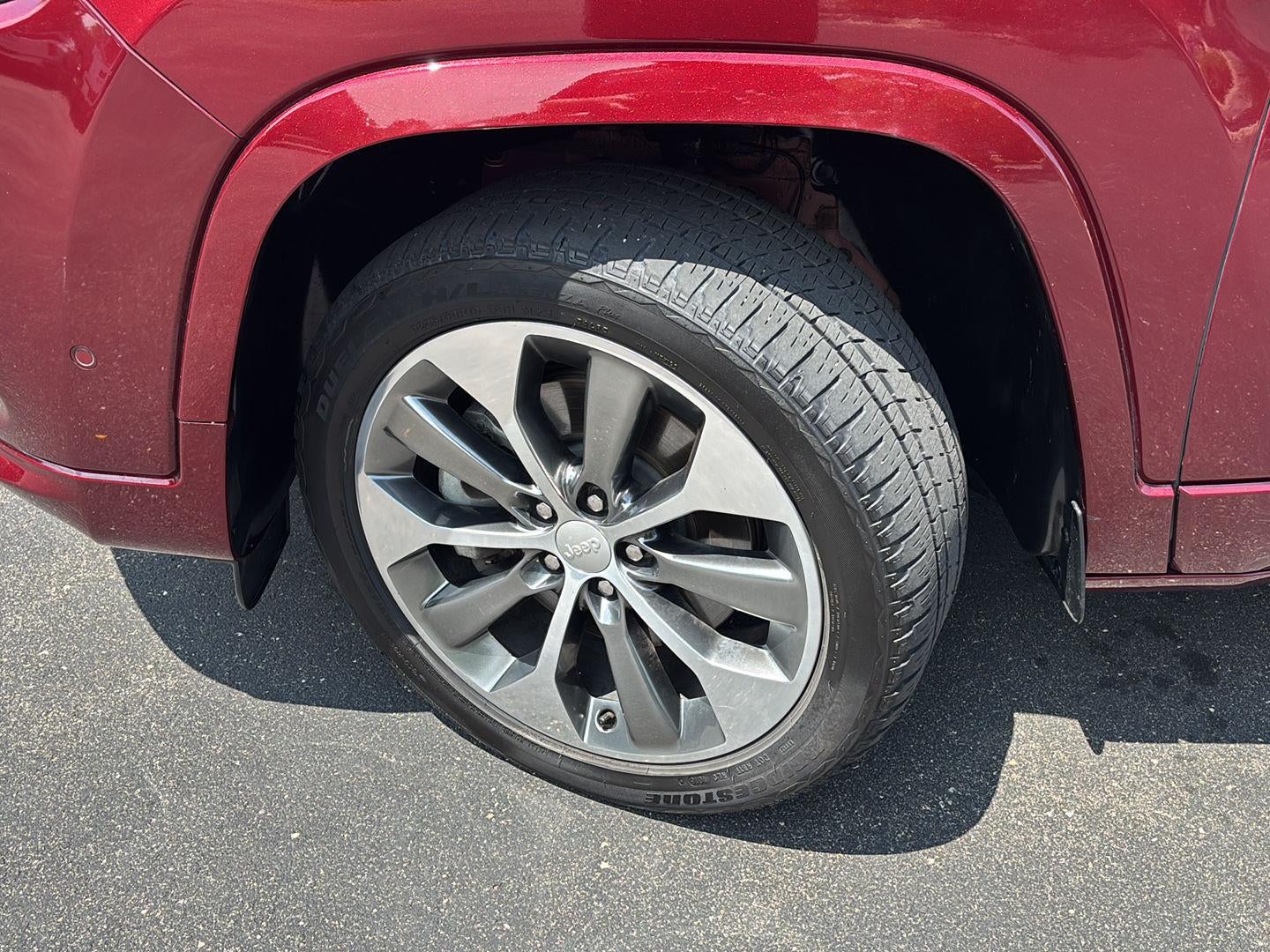 2019 Jeep Cherokee Overland