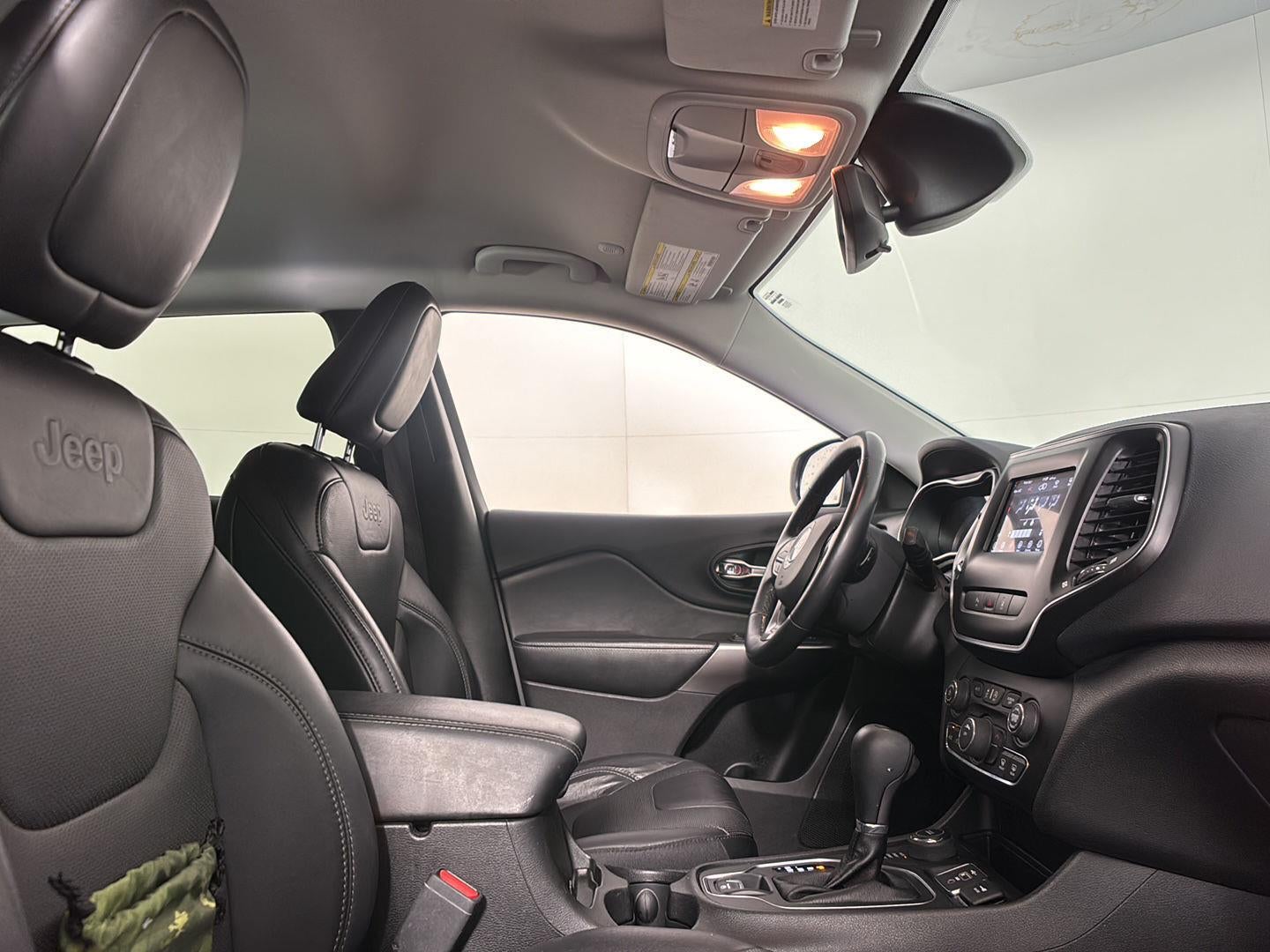 2020 Jeep Cherokee Lux
