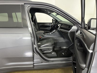 2026 Jeep Grand Cherokee Laredo Altitude