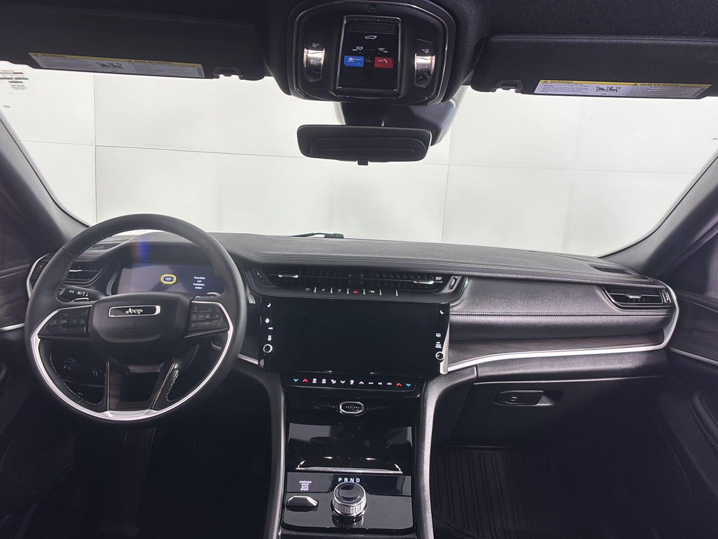 2026 Jeep Grand Cherokee Laredo Altitude
