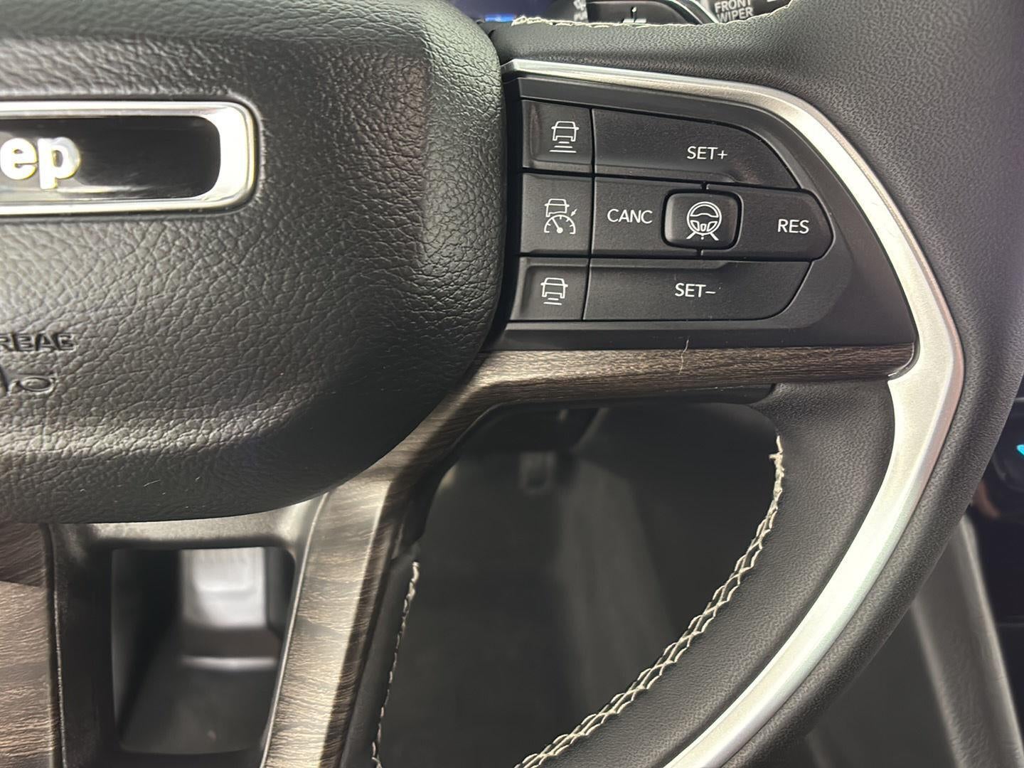 2026 Jeep Grand Cherokee Laredo Altitude