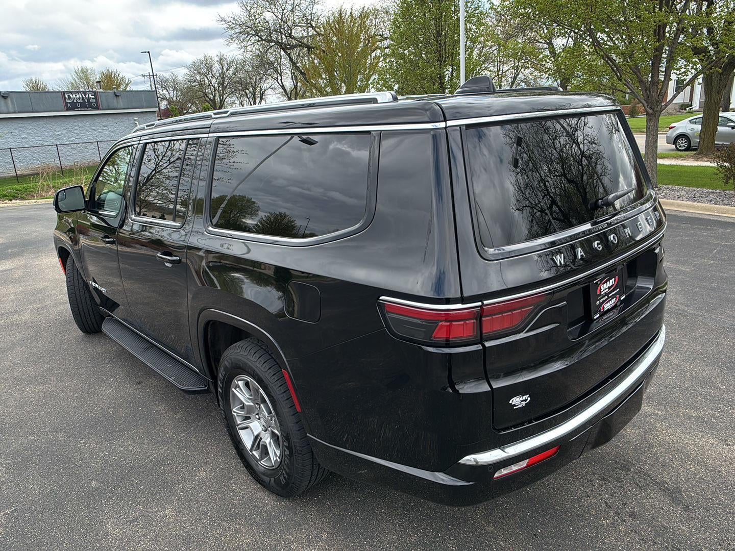 2024 Jeep Wagoneer L BASE