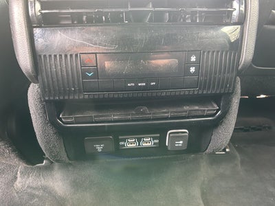 2024 Jeep Wagoneer L BASE