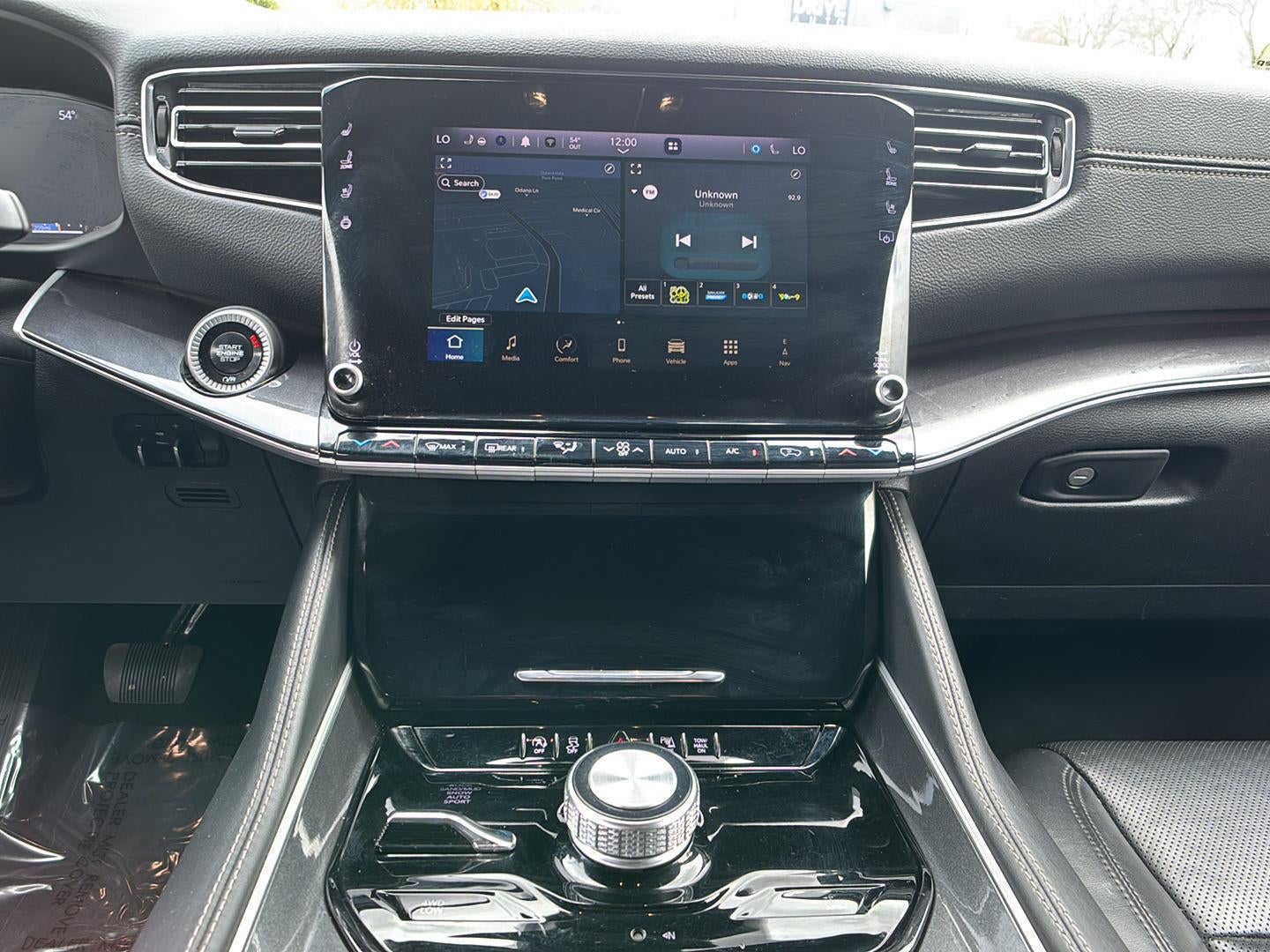 2024 Jeep Wagoneer L BASE