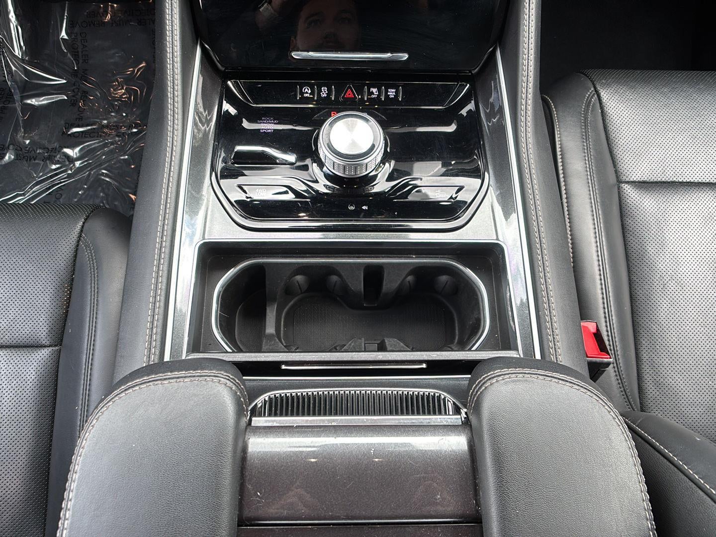 2024 Jeep Wagoneer L BASE