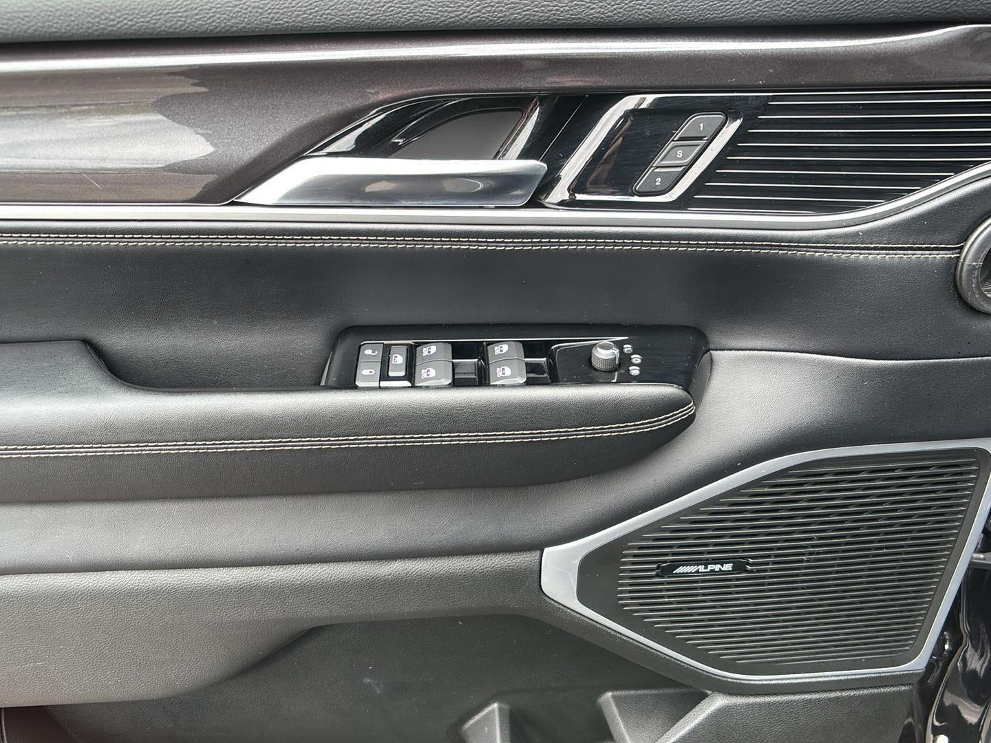 2024 Jeep Wagoneer L BASE