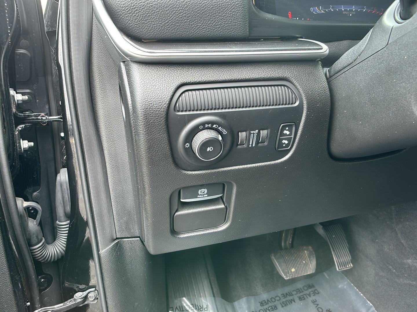 2024 Jeep Wagoneer L BASE