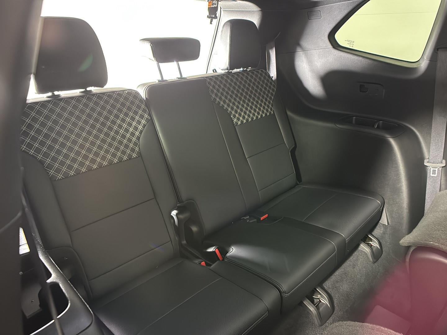 2025 GMC Acadia AWD Denali