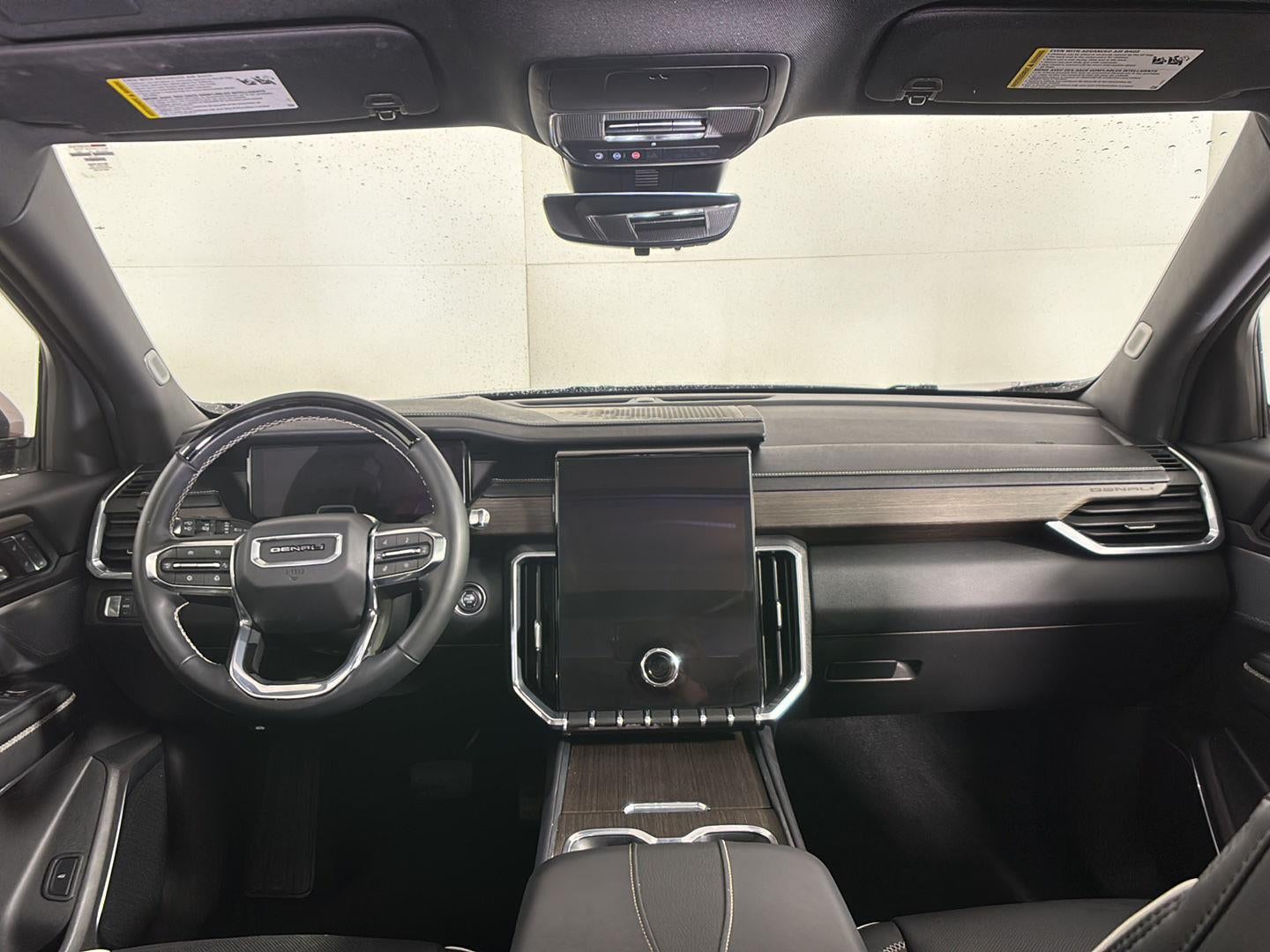 2025 GMC Acadia AWD Denali