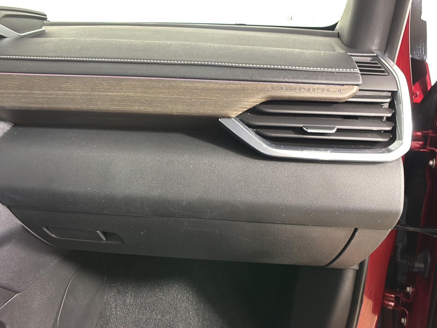 2025 GMC Acadia AWD Denali