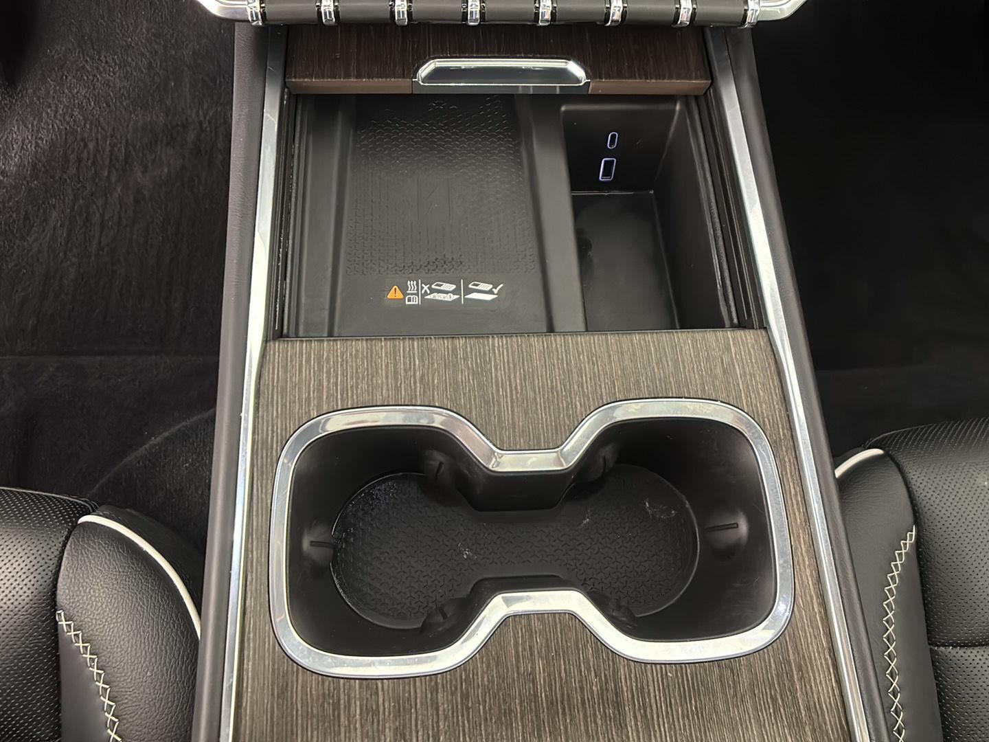 2025 GMC Acadia AWD Denali