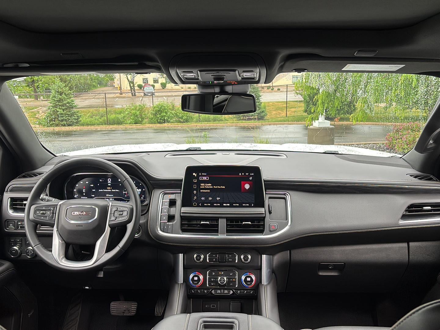2023 GMC Yukon SLT
