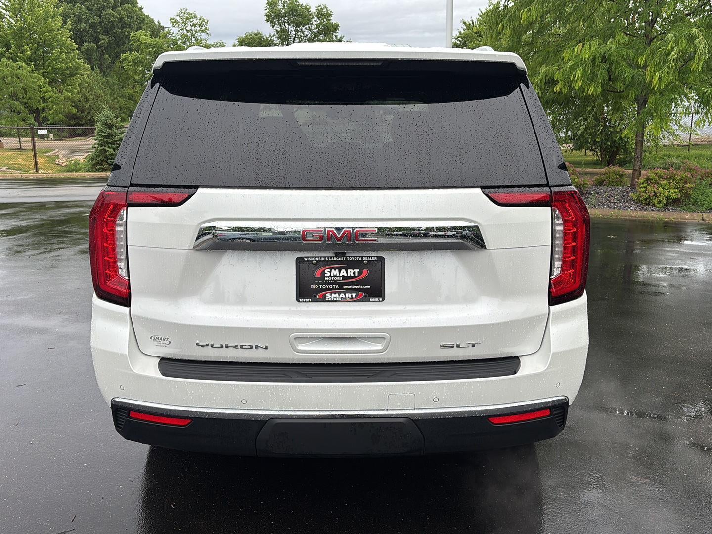 2023 GMC Yukon SLT