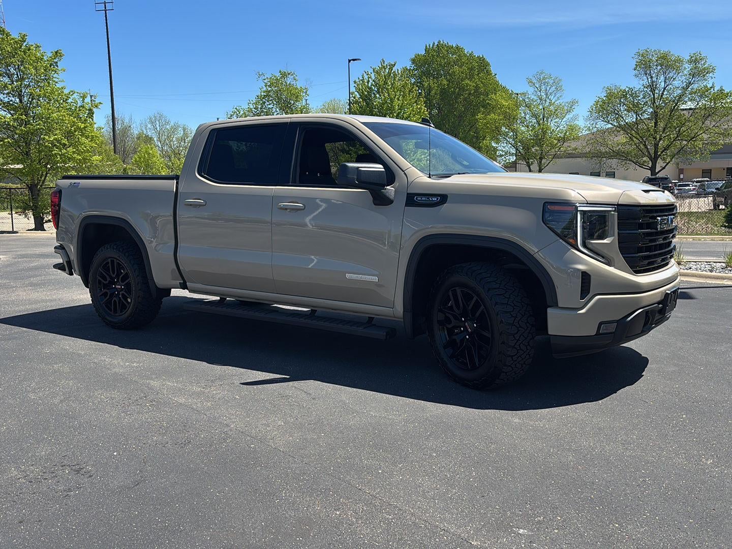 2022 GMC Sierra 1500 Elevation
