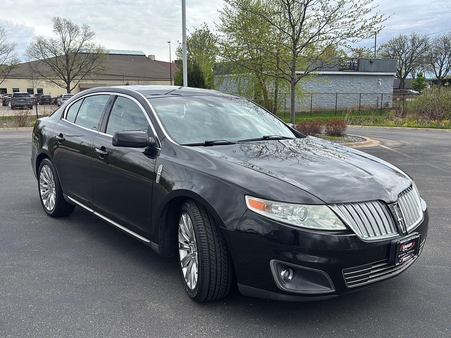 2011 Lincoln MKS 4dr Sdn 3.7L AWD