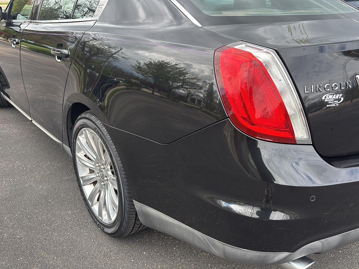 2011 Lincoln MKS 4dr Sdn 3.7L AWD