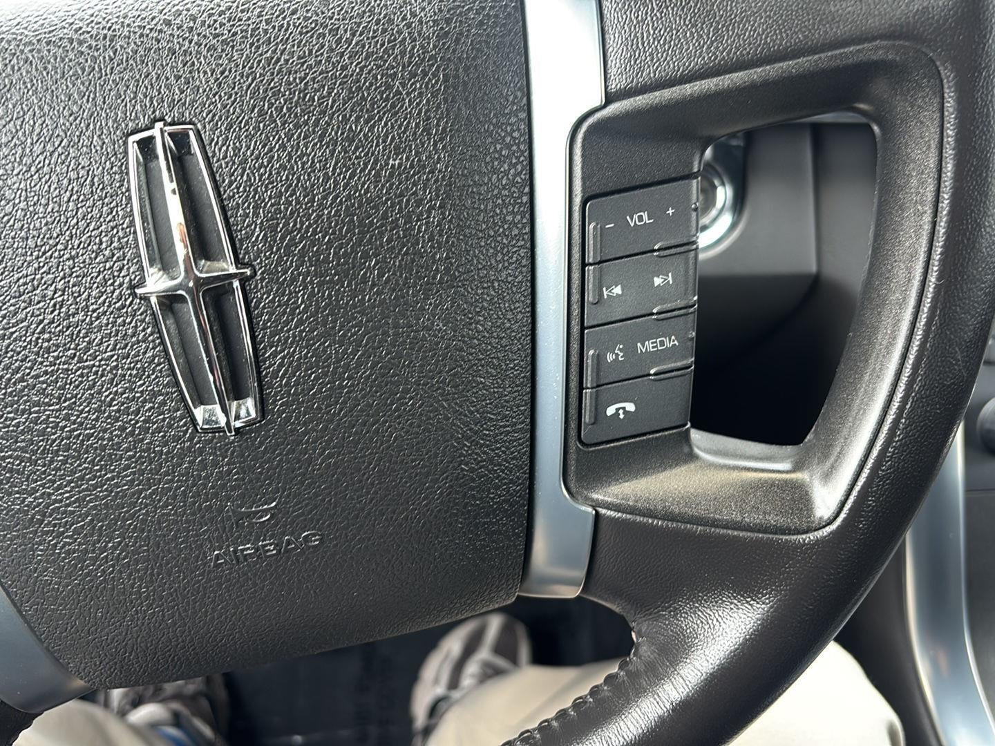 2011 Lincoln MKS 4dr Sdn 3.7L AWD