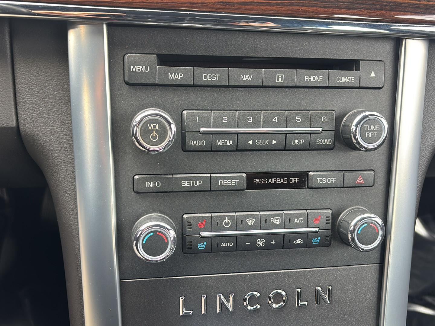 2011 Lincoln MKS 4dr Sdn 3.7L AWD