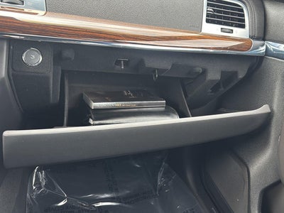 2011 Lincoln MKS 4dr Sdn 3.7L AWD