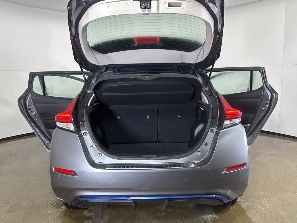 2022 Nissan LEAF SV PLUS