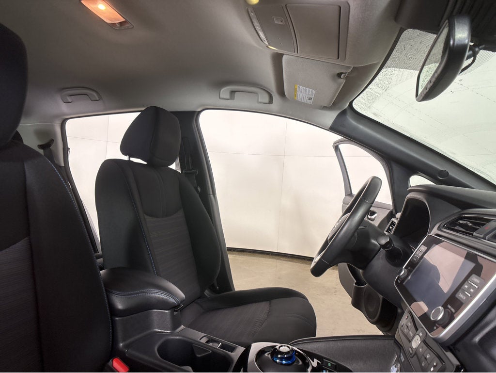 2022 Nissan LEAF SV PLUS