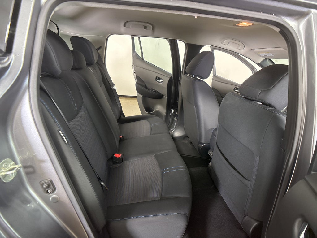 2022 Nissan LEAF SV PLUS