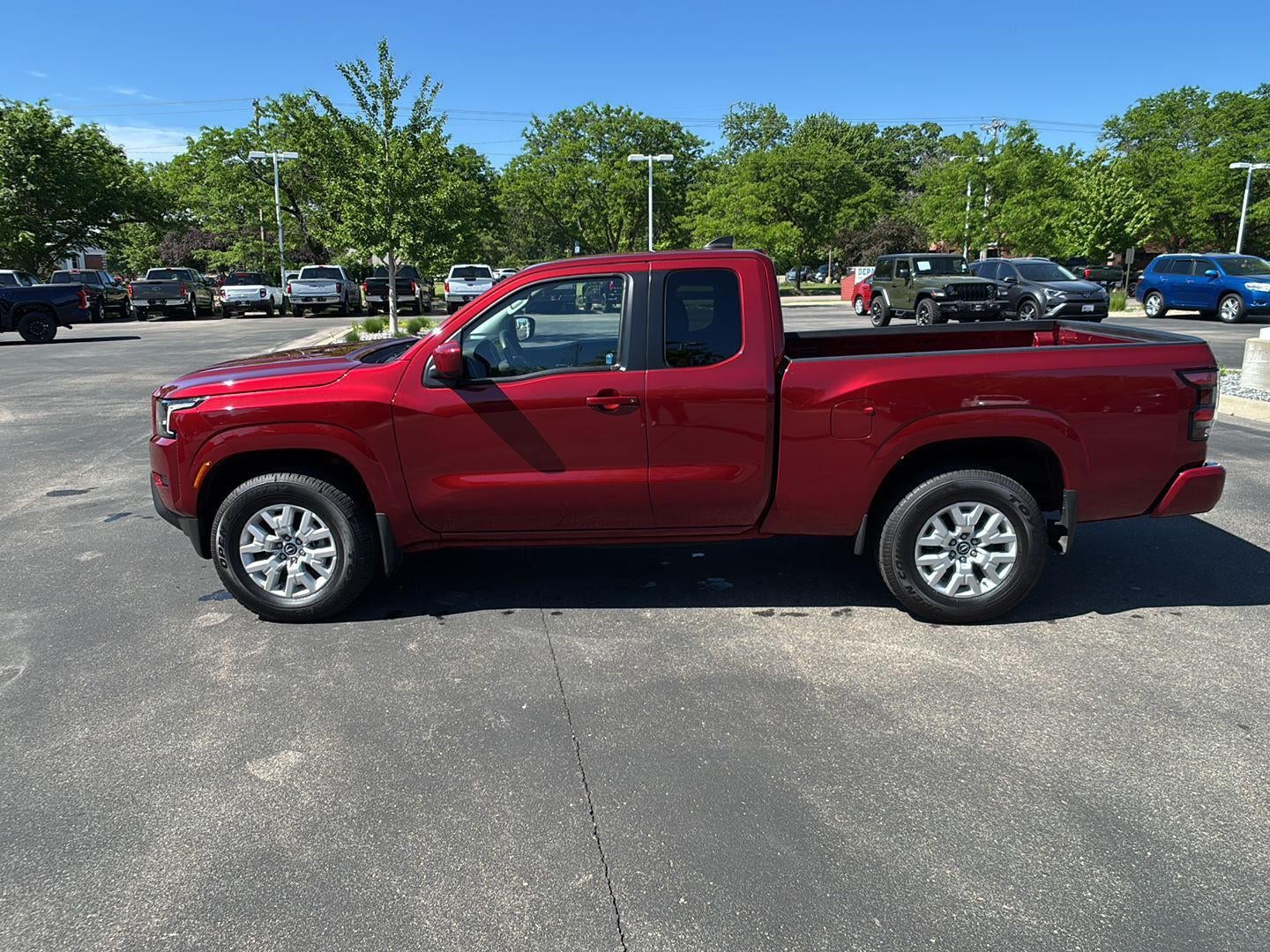 2022 Nissan Frontier SV