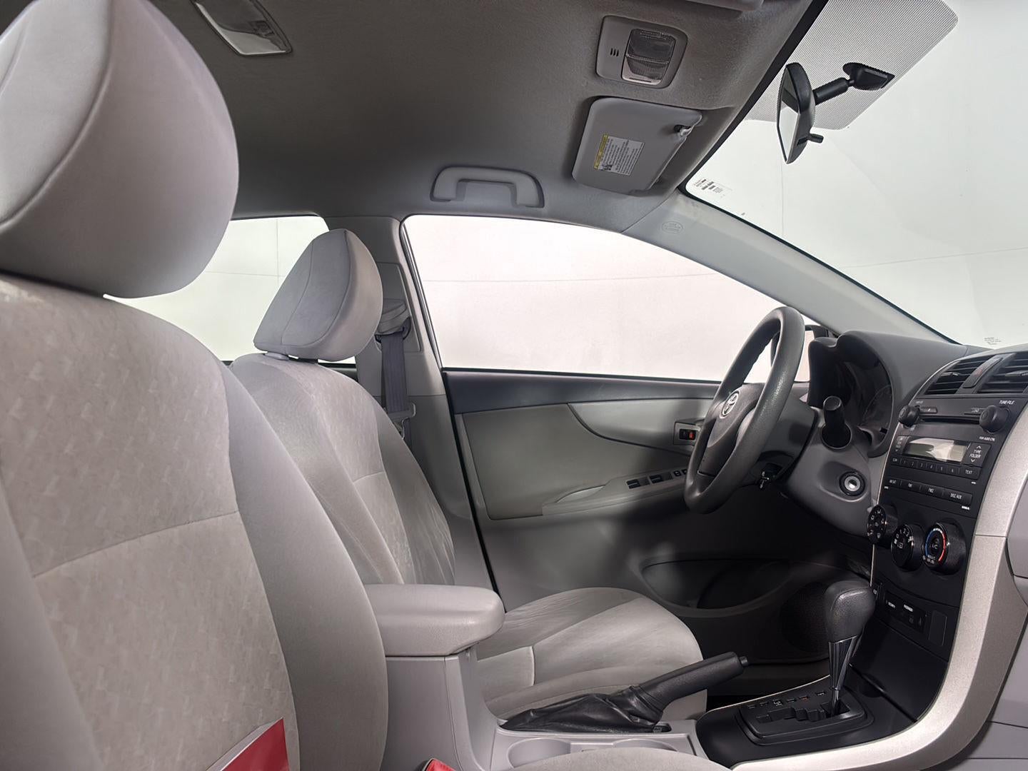 2009 Toyota Corolla 4dr Sdn Man (Natl)