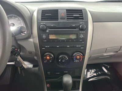 2009 Toyota Corolla 4dr Sdn Man (Natl)