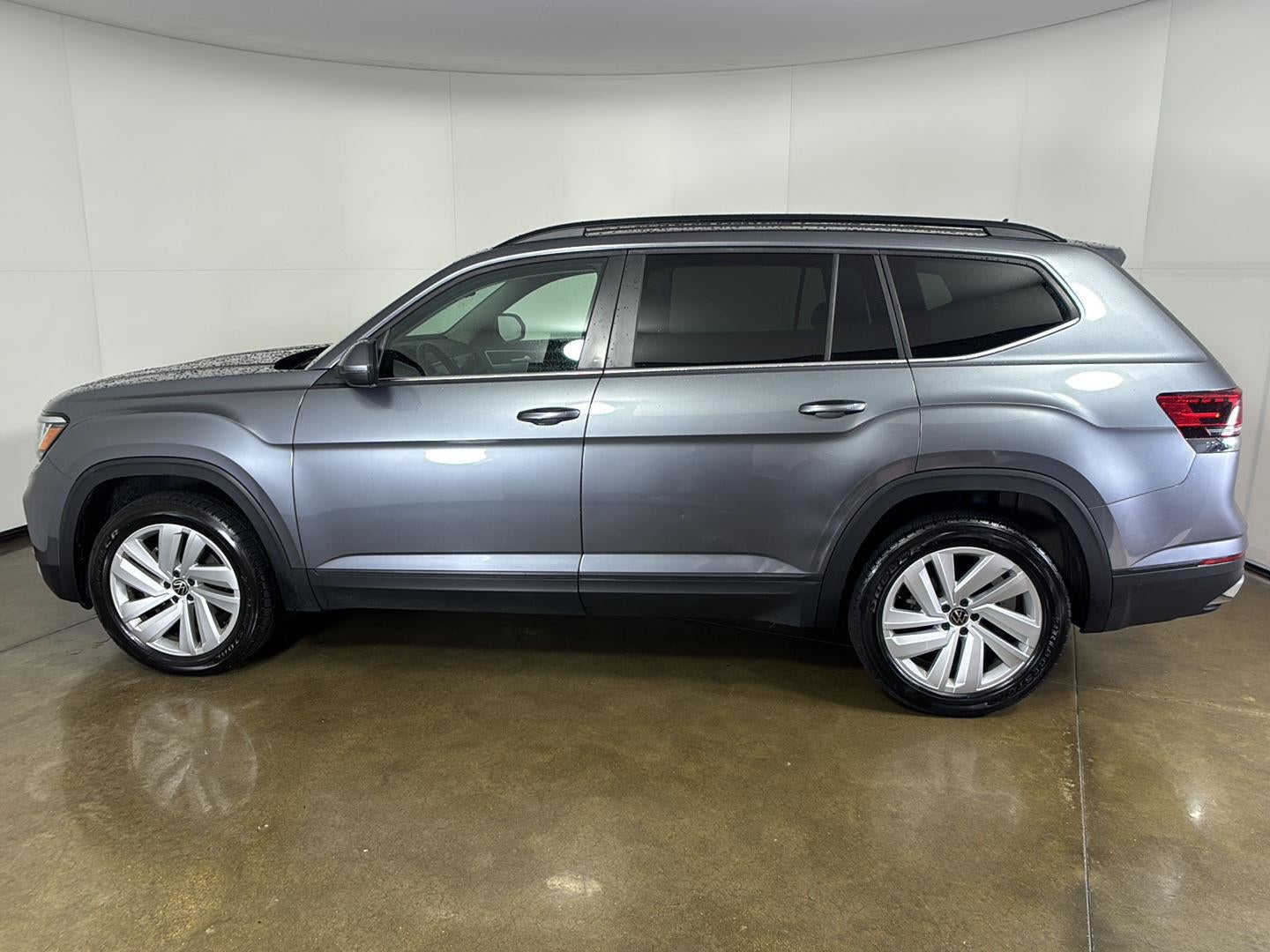 2021 Volkswagen Atlas 3.6L V6 SE w/Technology