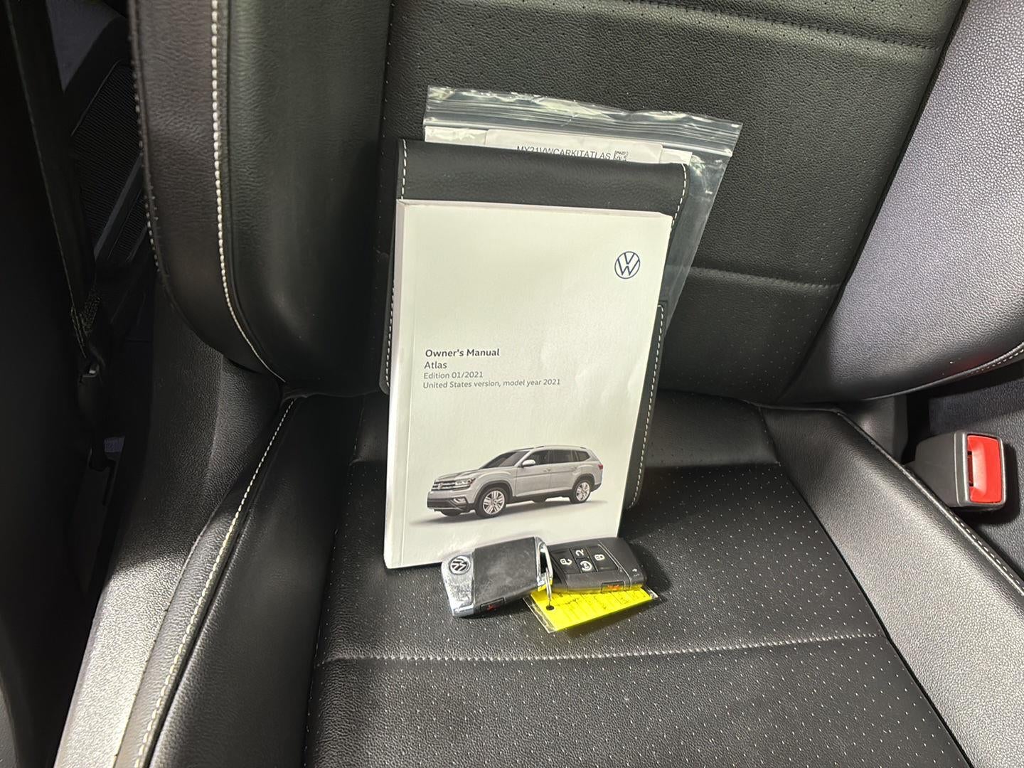 2021 Volkswagen Atlas 3.6L V6 SE w/Technology