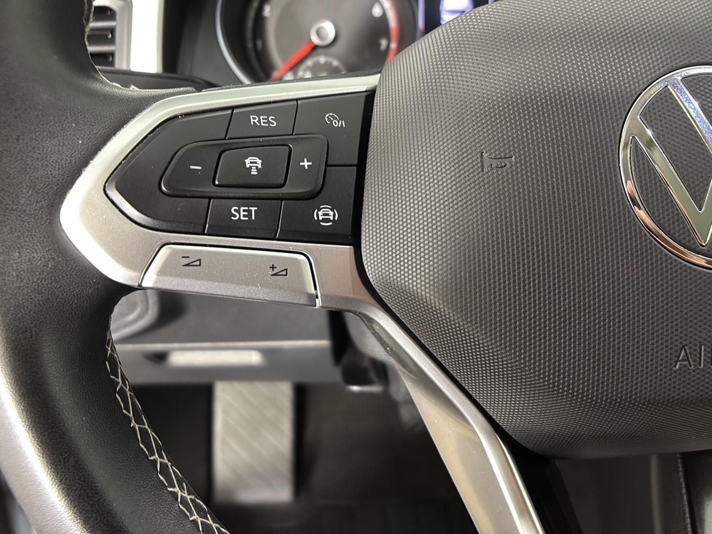 2021 Volkswagen Atlas 3.6L V6 SE w/Technology