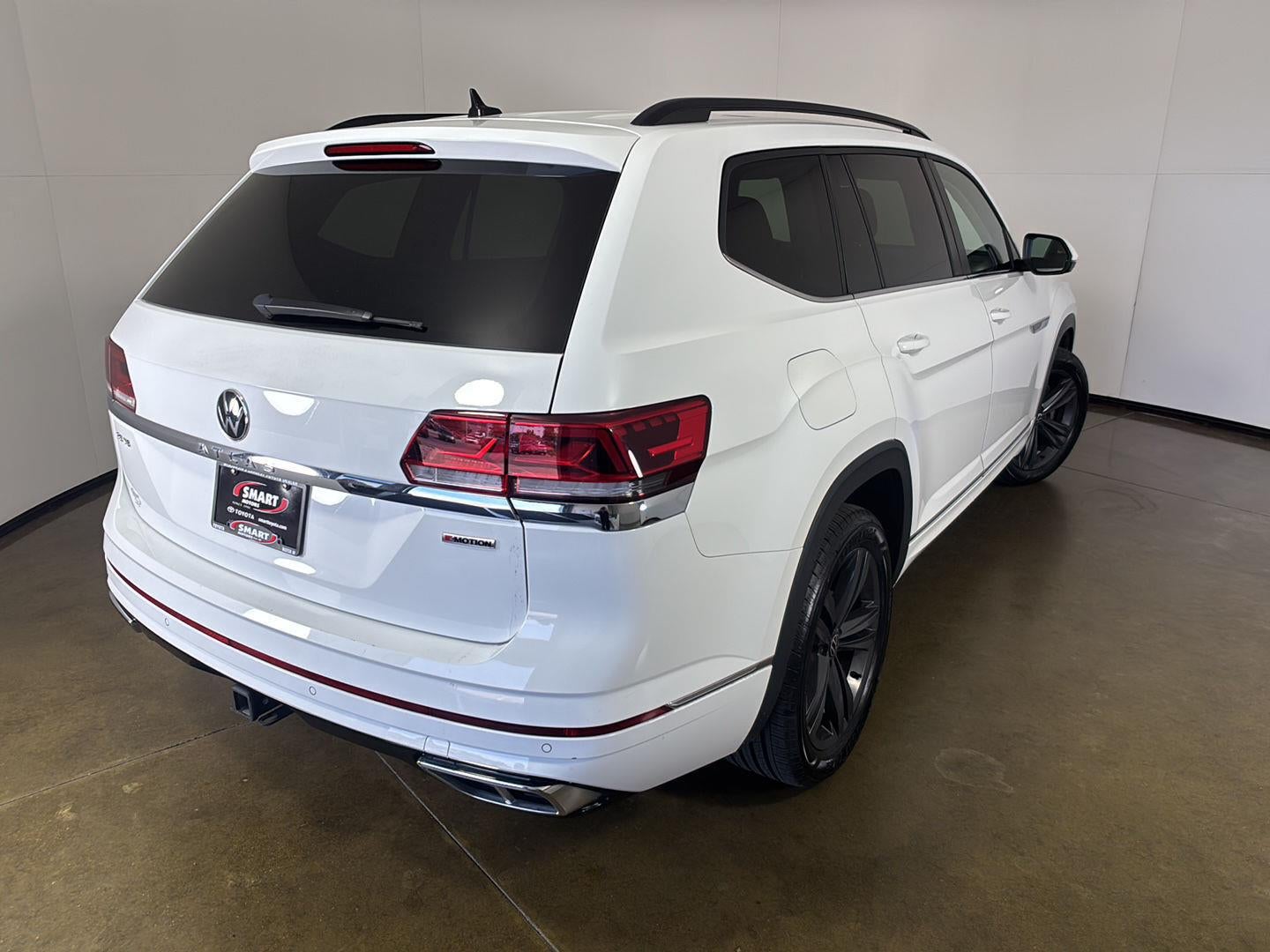 2021 Volkswagen Atlas 3.6L V6 SE w/Technology R-Line