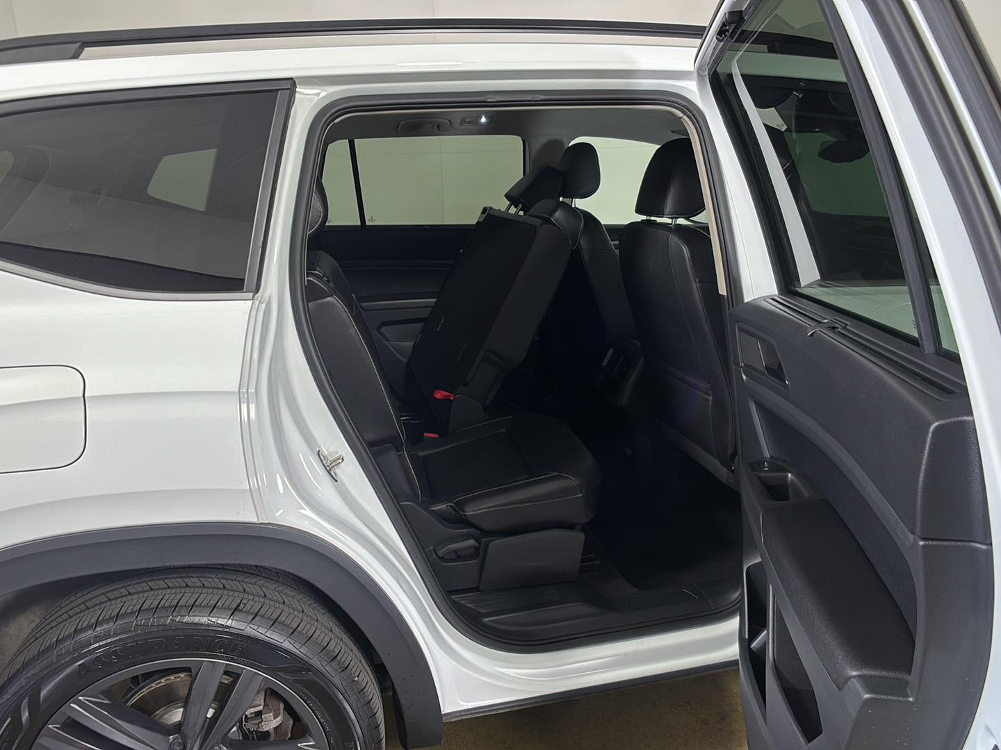 2021 Volkswagen Atlas 3.6L V6 SE w/Technology R-Line