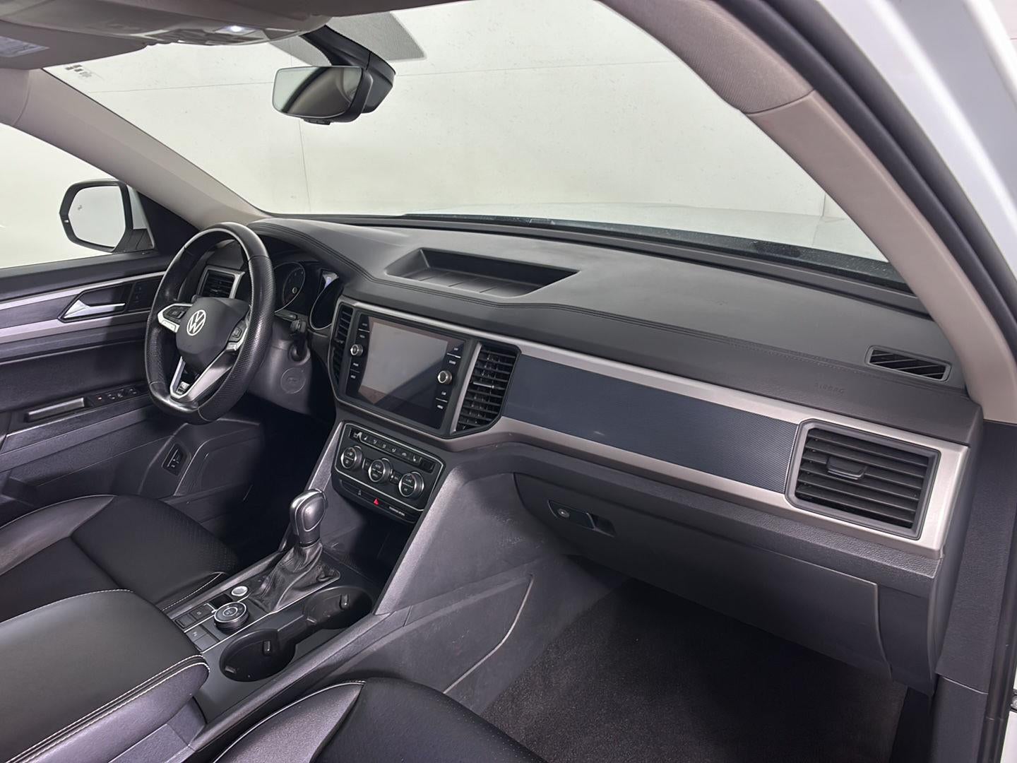 2021 Volkswagen Atlas 3.6L V6 SE w/Technology R-Line