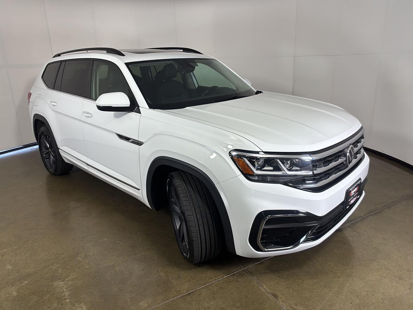 2021 Volkswagen Atlas 3.6L V6 SE w/Technology R-Line