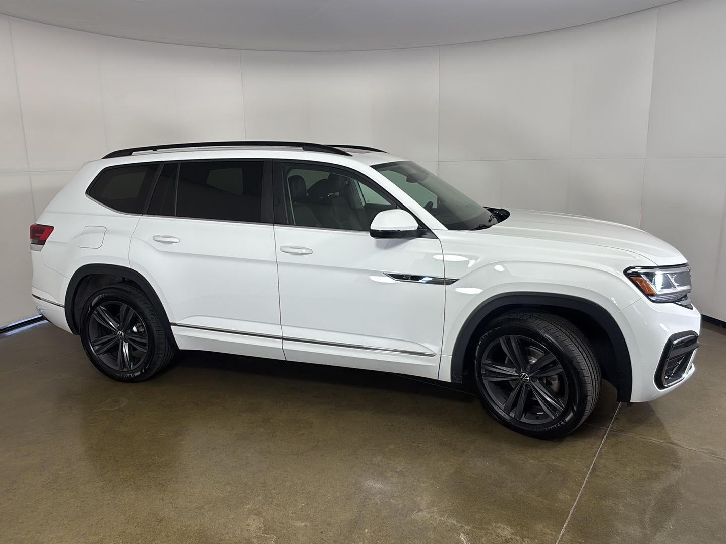 2021 Volkswagen Atlas 3.6L V6 SE w/Technology R-Line