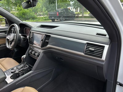 2023 Volkswagen Atlas Cross Sport 3.6L V6 SEL R-Line Black