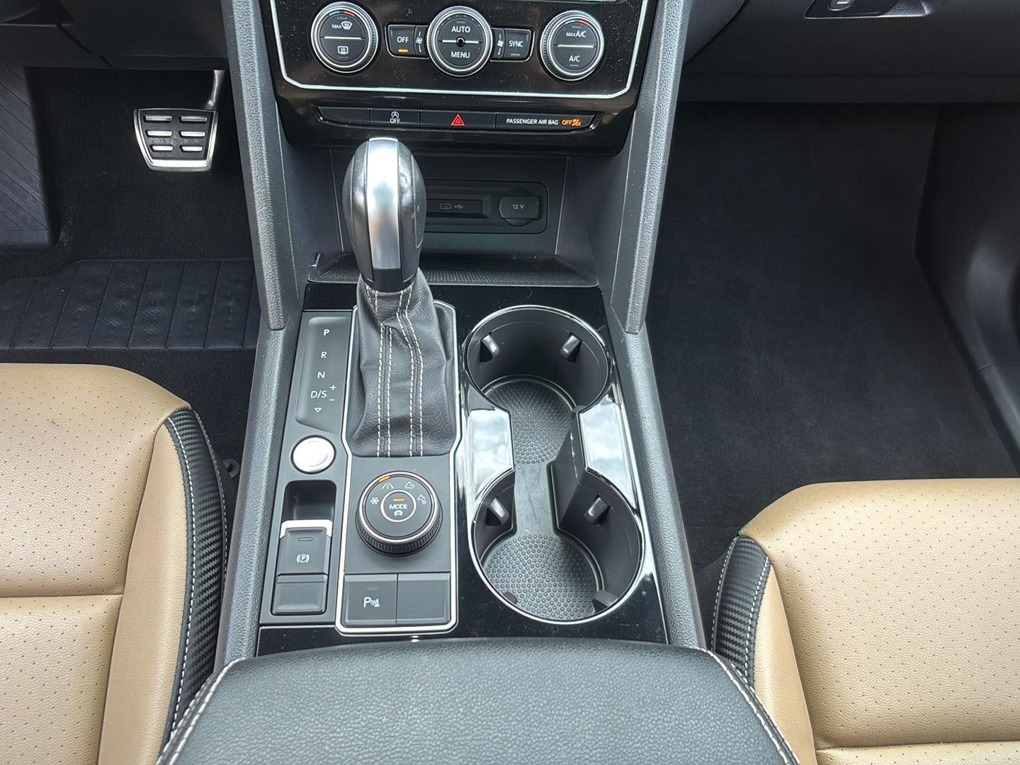 2023 Volkswagen Atlas Cross Sport 3.6L V6 SEL R-Line Black