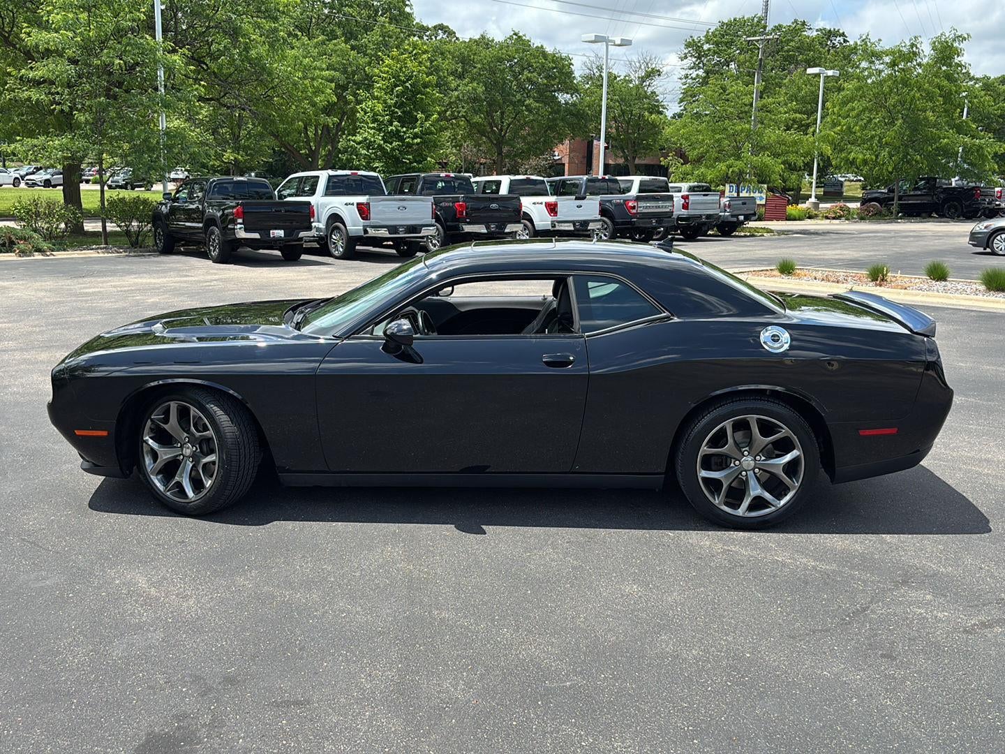 2015 Dodge Challenger SXT Plus