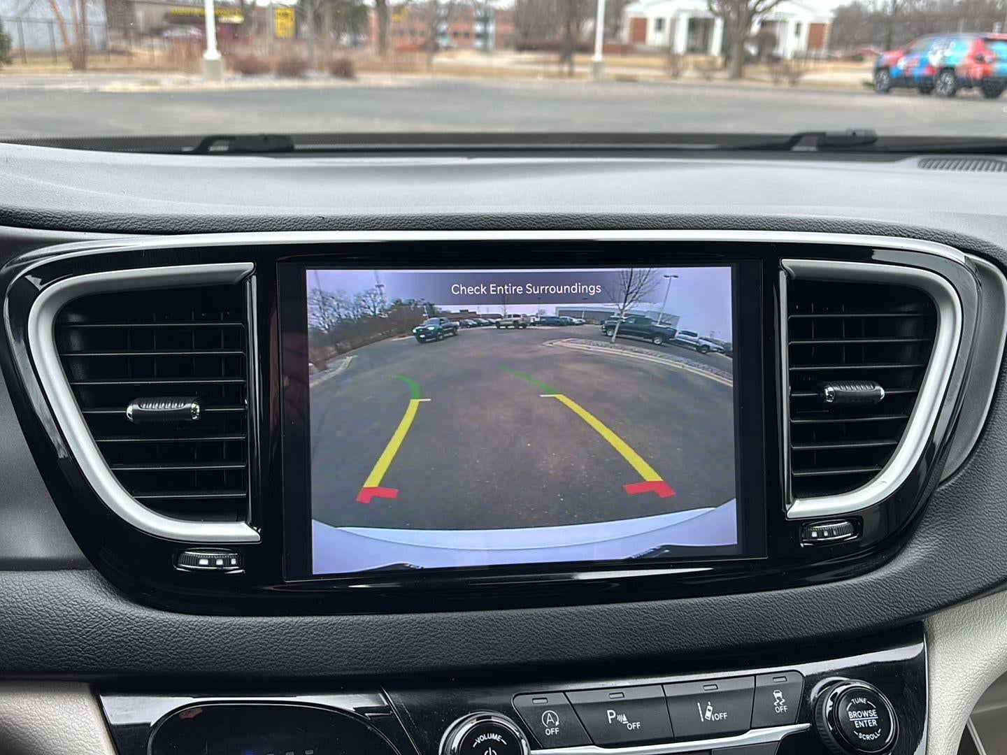 2024 Chrysler Pacifica Touring L