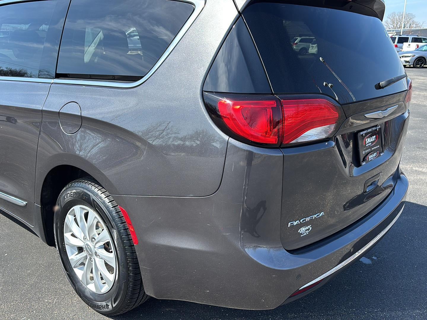 2017 Chrysler Pacifica Touring-L