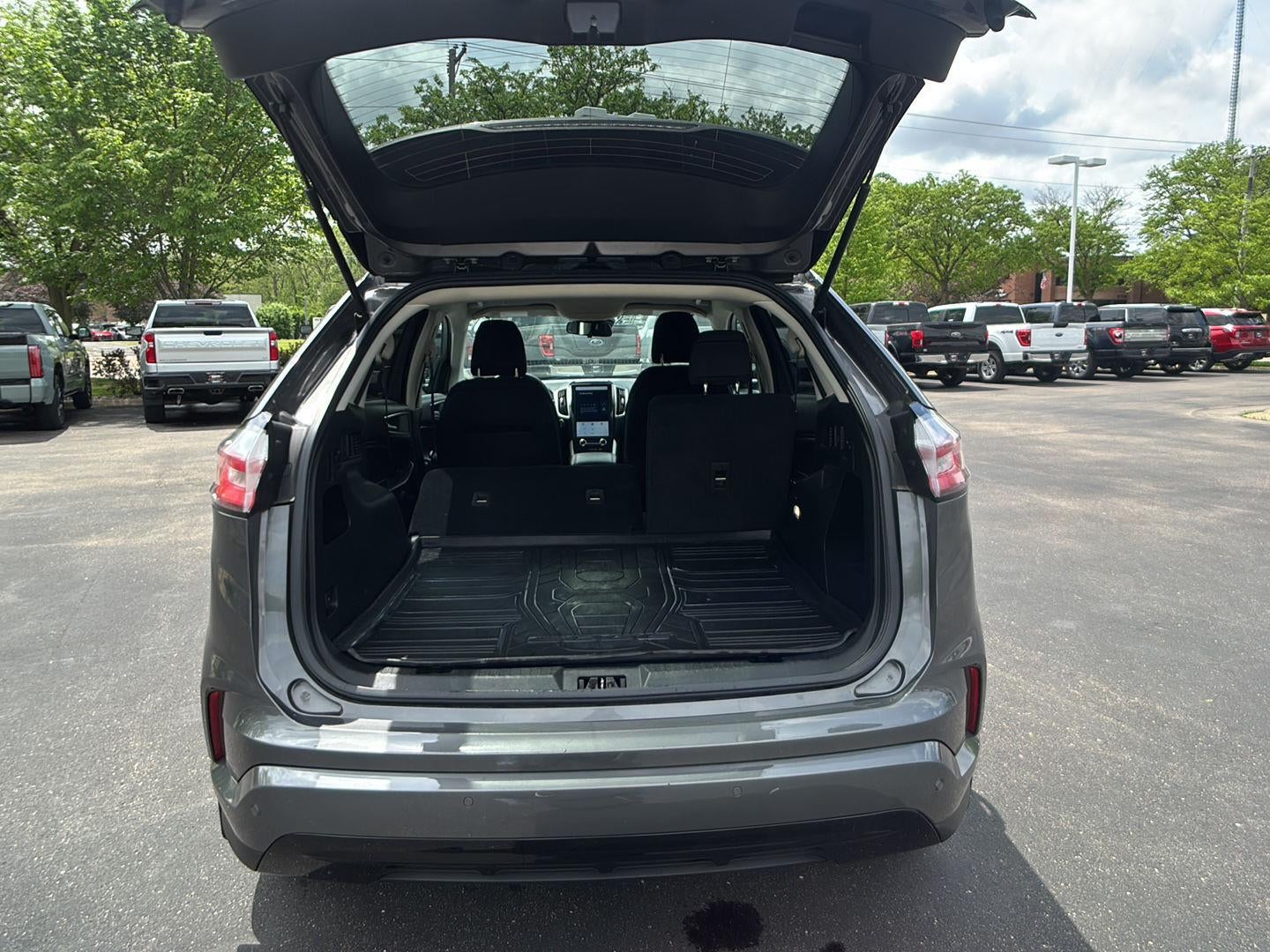 2023 Ford Edge SE