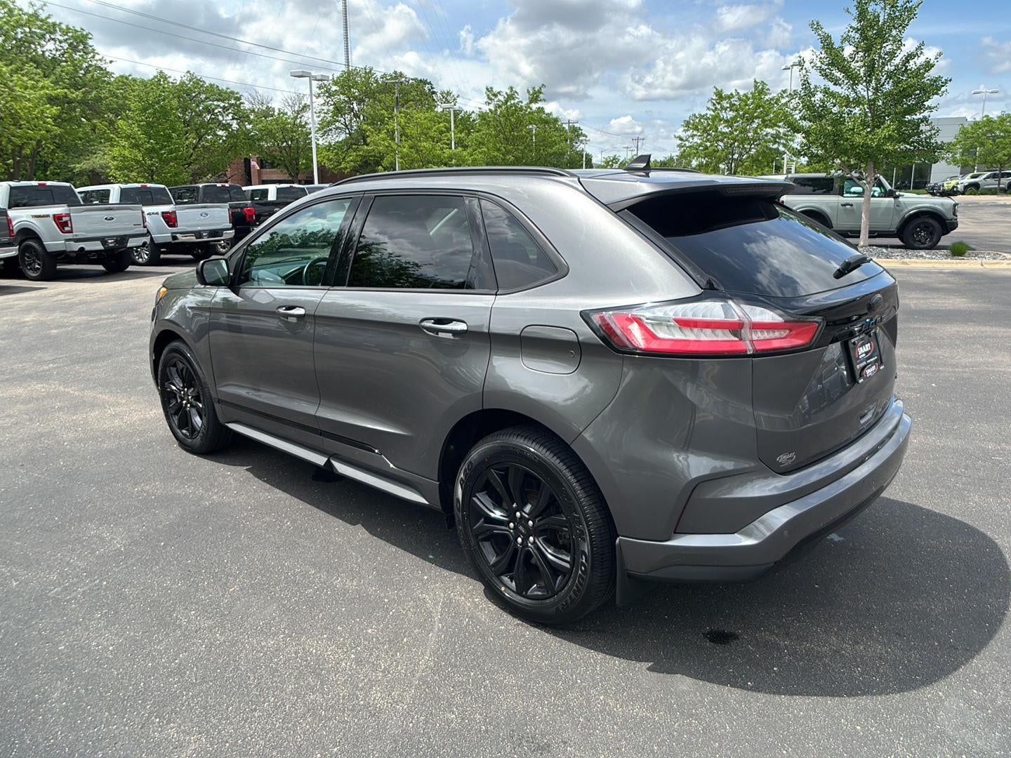 2023 Ford Edge SE