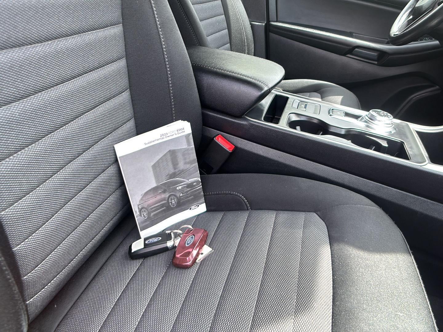 2023 Ford Edge SE