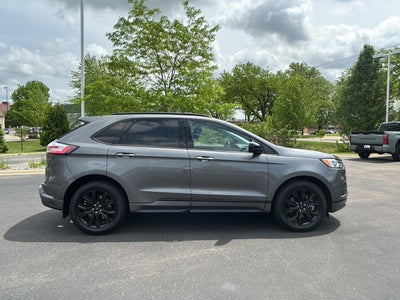 2023 Ford Edge SE