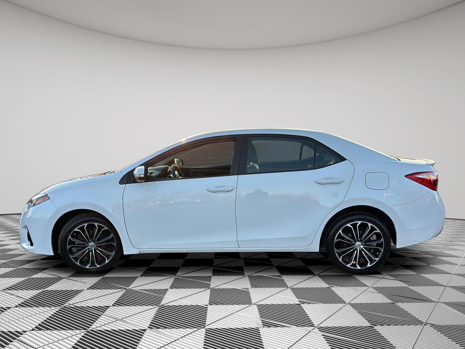 2016 Toyota Corolla S Plus