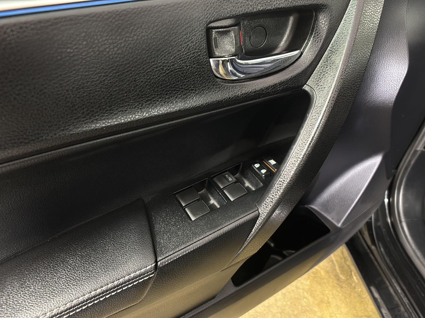 2015 Toyota Corolla LE Premium