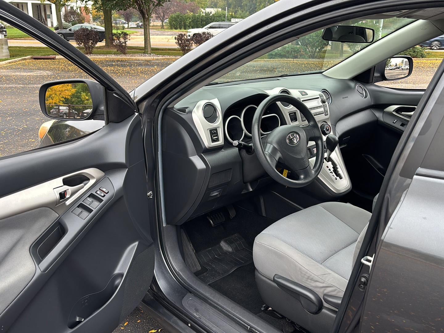 2009 Toyota Matrix Base